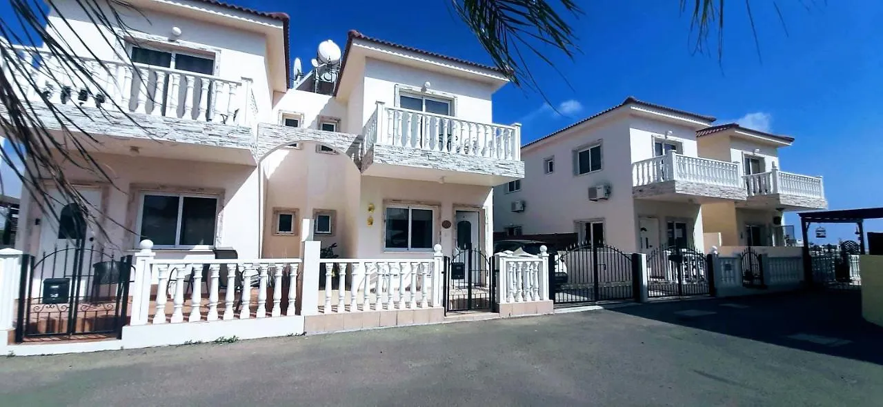 Villa Sunny Home Protaras